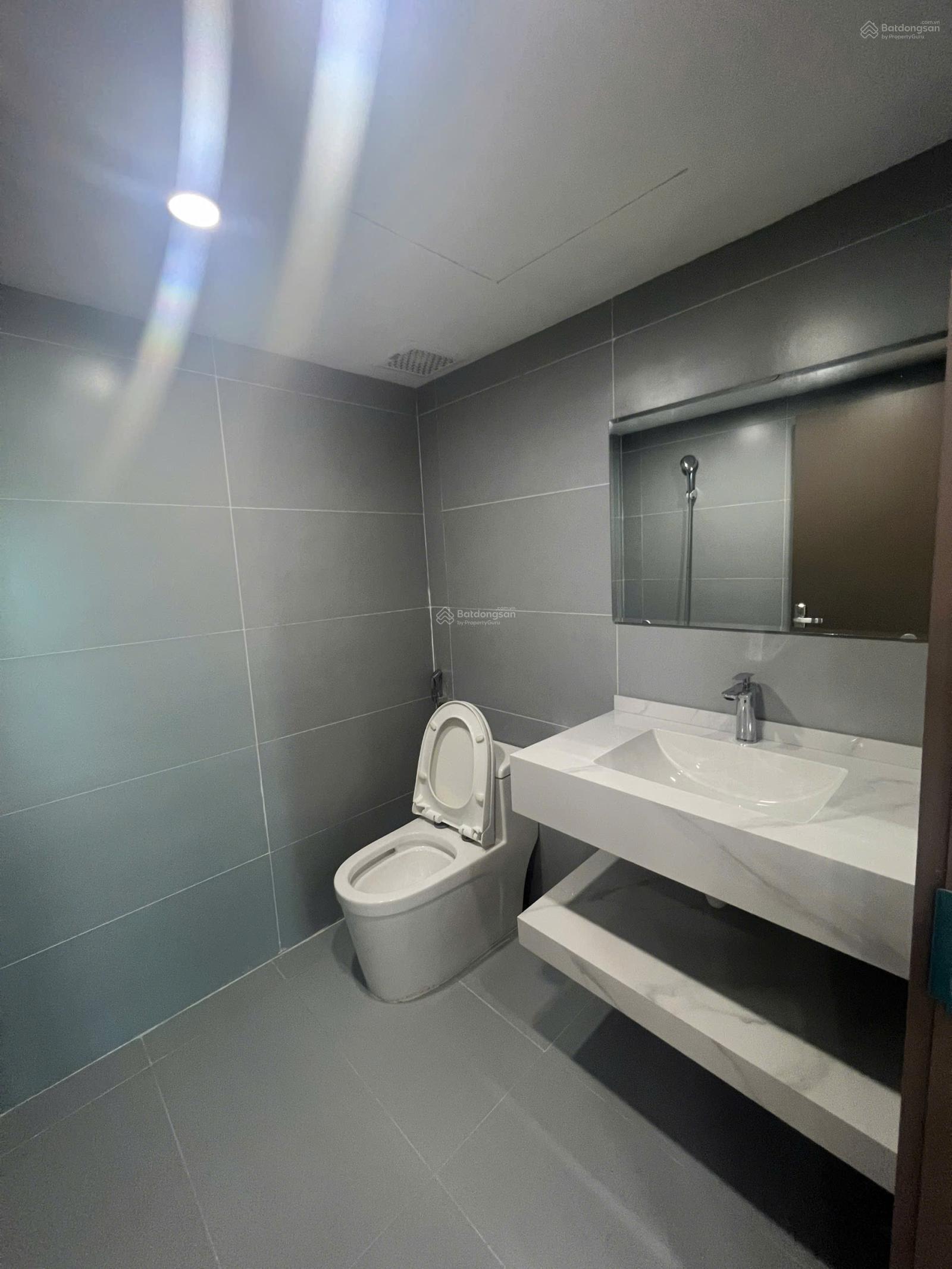 Bán căn hộ 3 ngủ 95m2 tại 131 Trần Phú, Hà Đông sổ đỏ full nội thất mới giá 5.15 tỷ, lh 0878 800 ***