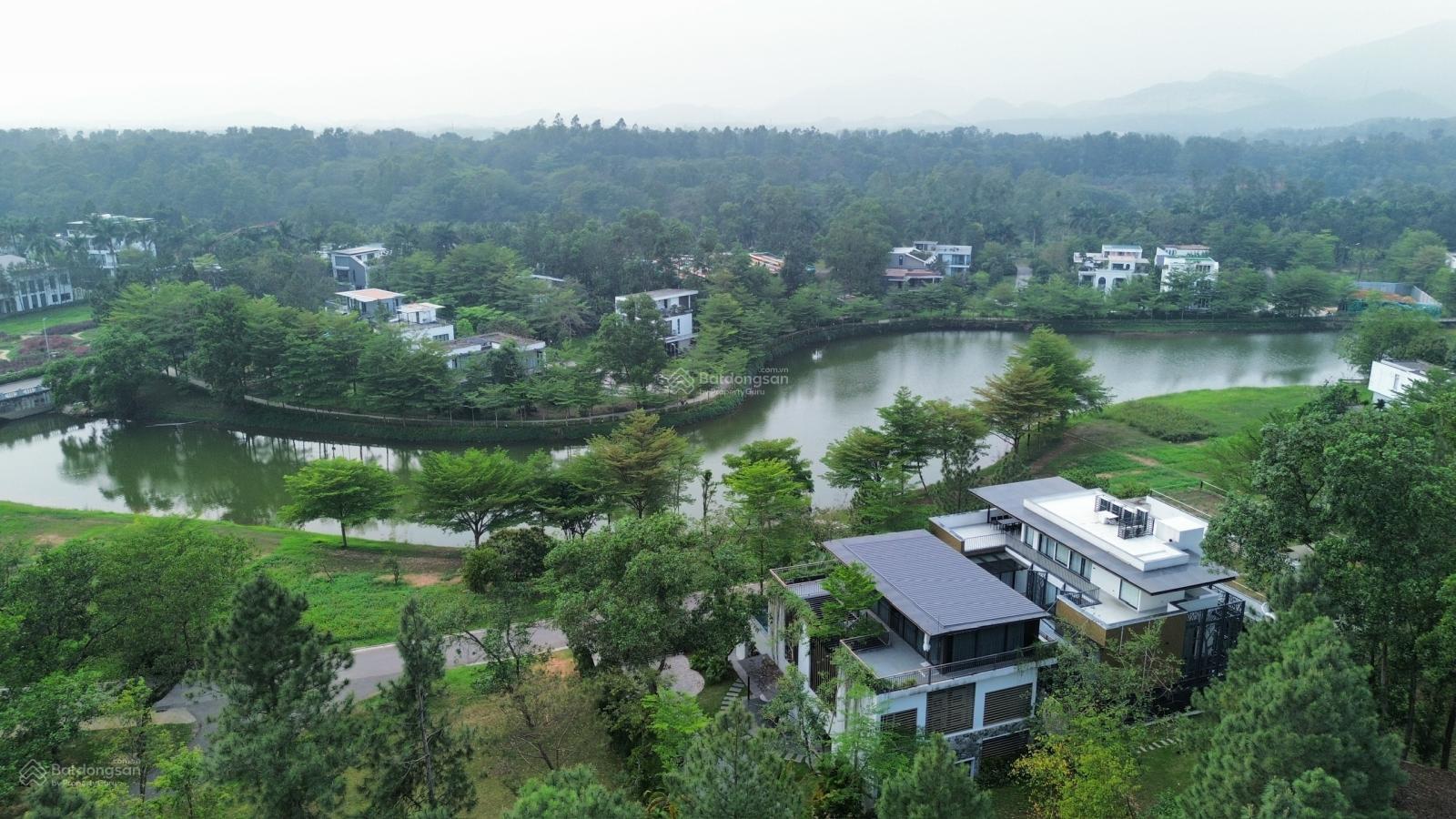 Biệt thự mặt hồ Thiên Yến, căn góc 3 mặt thoáng, tổng sử dụng 600m2 ngay tại Flamingo Đại Lải