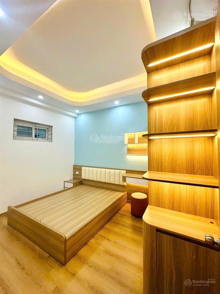 Tôi bán căn 2PN, 2WC, Starup Tower. 65m2, giá 3,85 tỷ. Giá tốt nhất trong khu vực