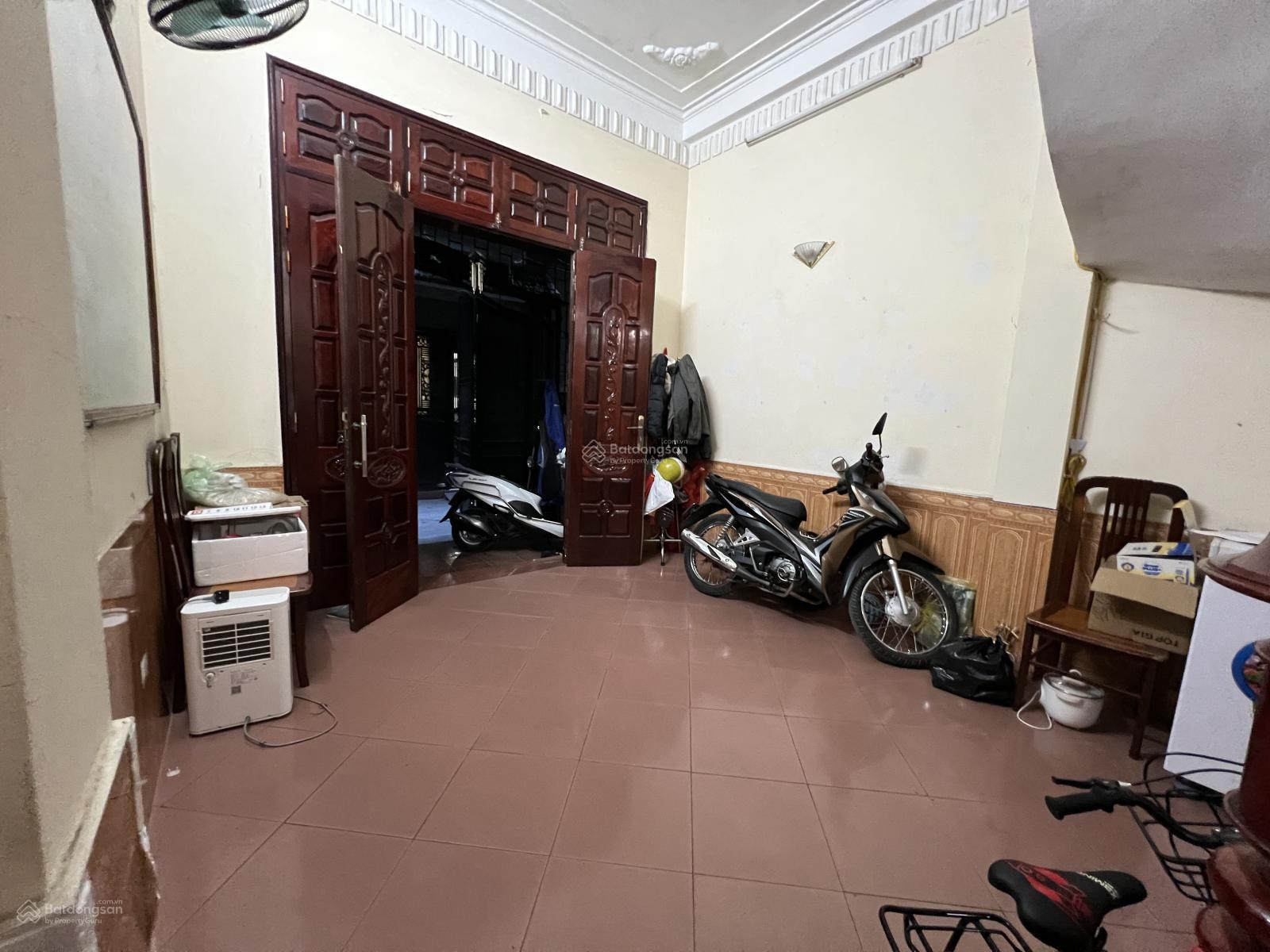 Chính chủ bán nhà phân lô quân đội Lê Trọng Tấn - Thanh Xuân ô tô lùi cửa, ở sướng, gần hồ