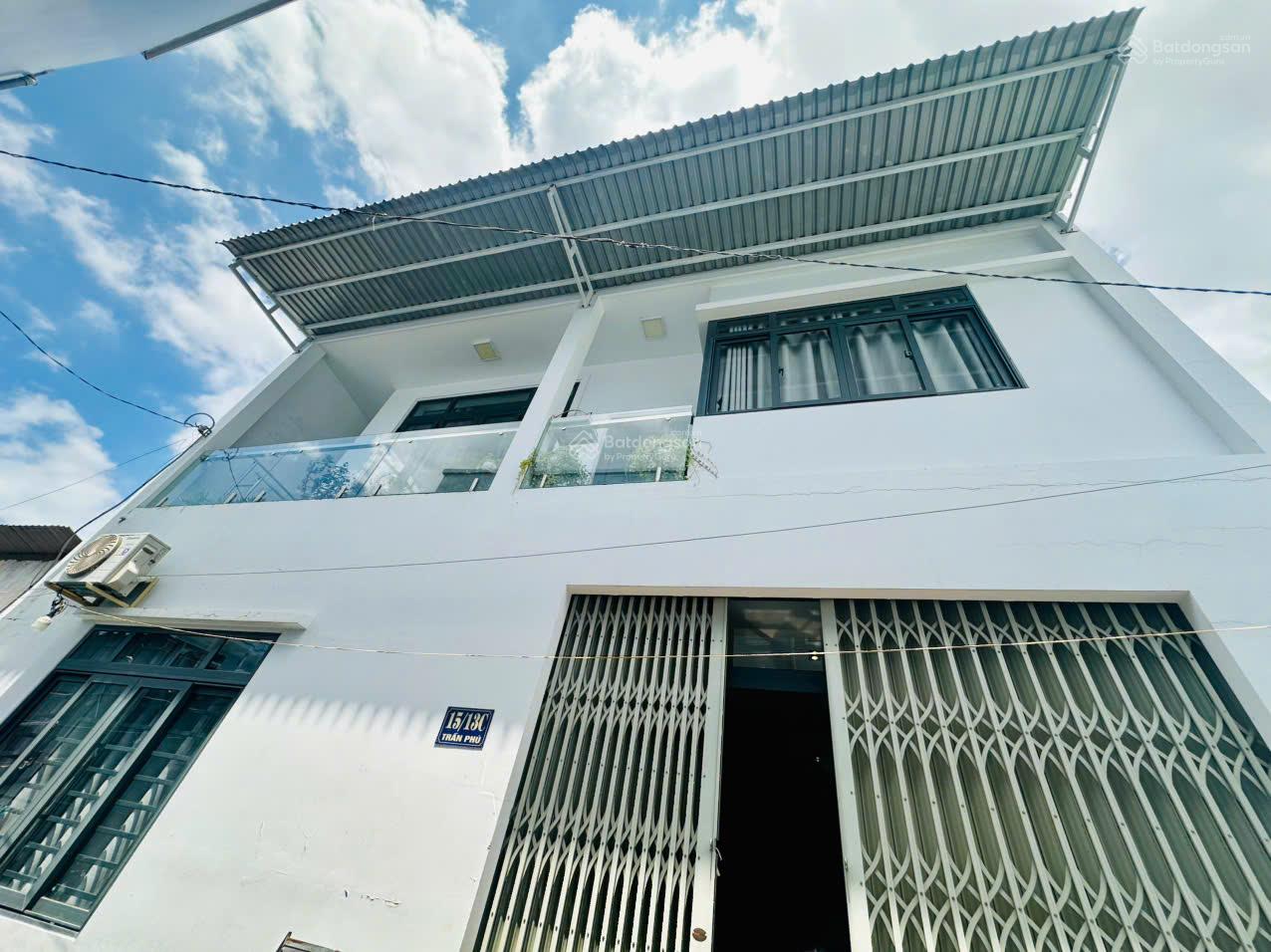 Bán nhà xinh hẻm trung tâm Trần Phú - cạnh chợ 30/4