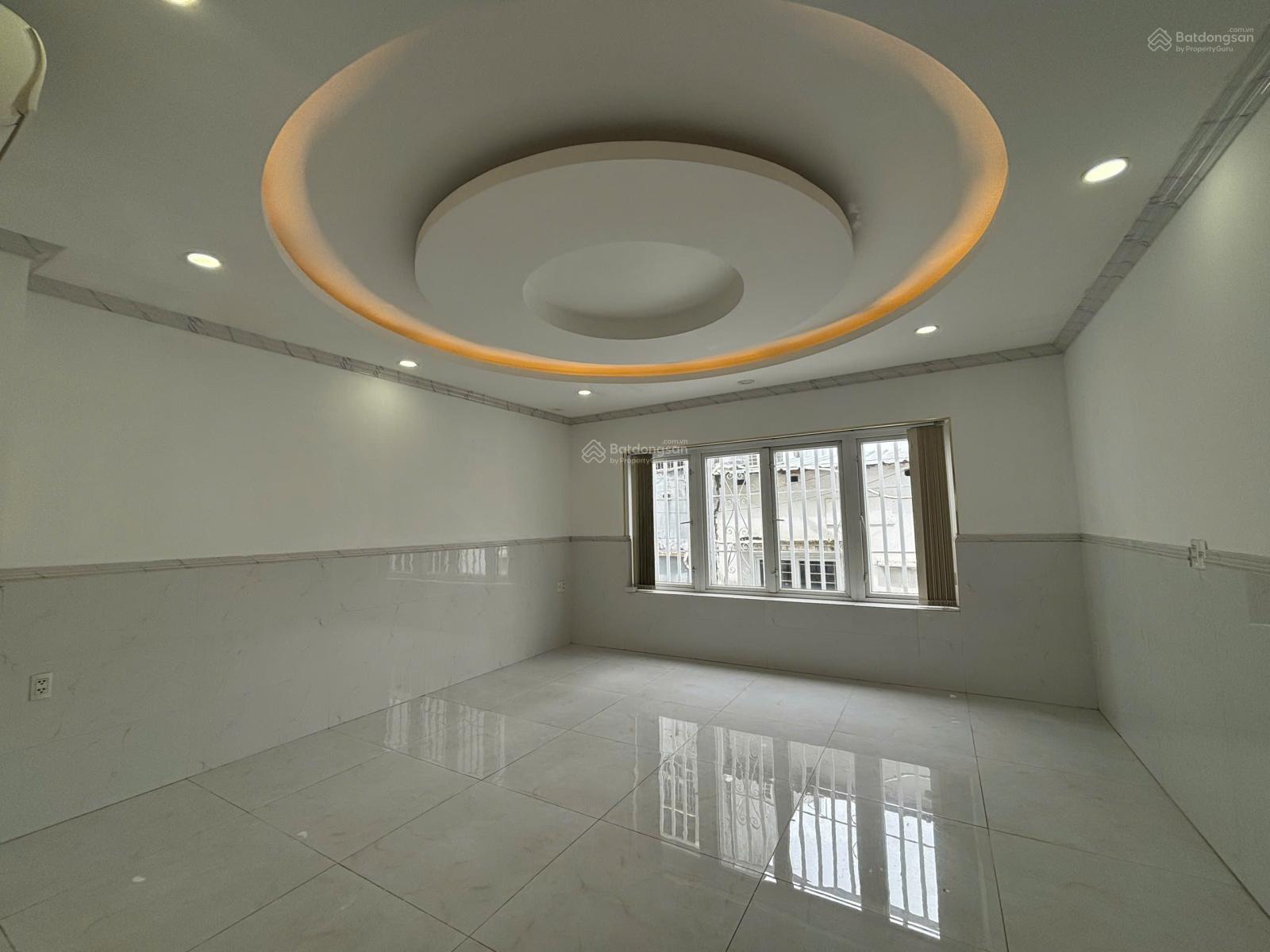 Cho thuê biệt thự tại Cityland Center Hills, 40 triệu, 100m2, 5PN, 4 tầng, giá siêu hời