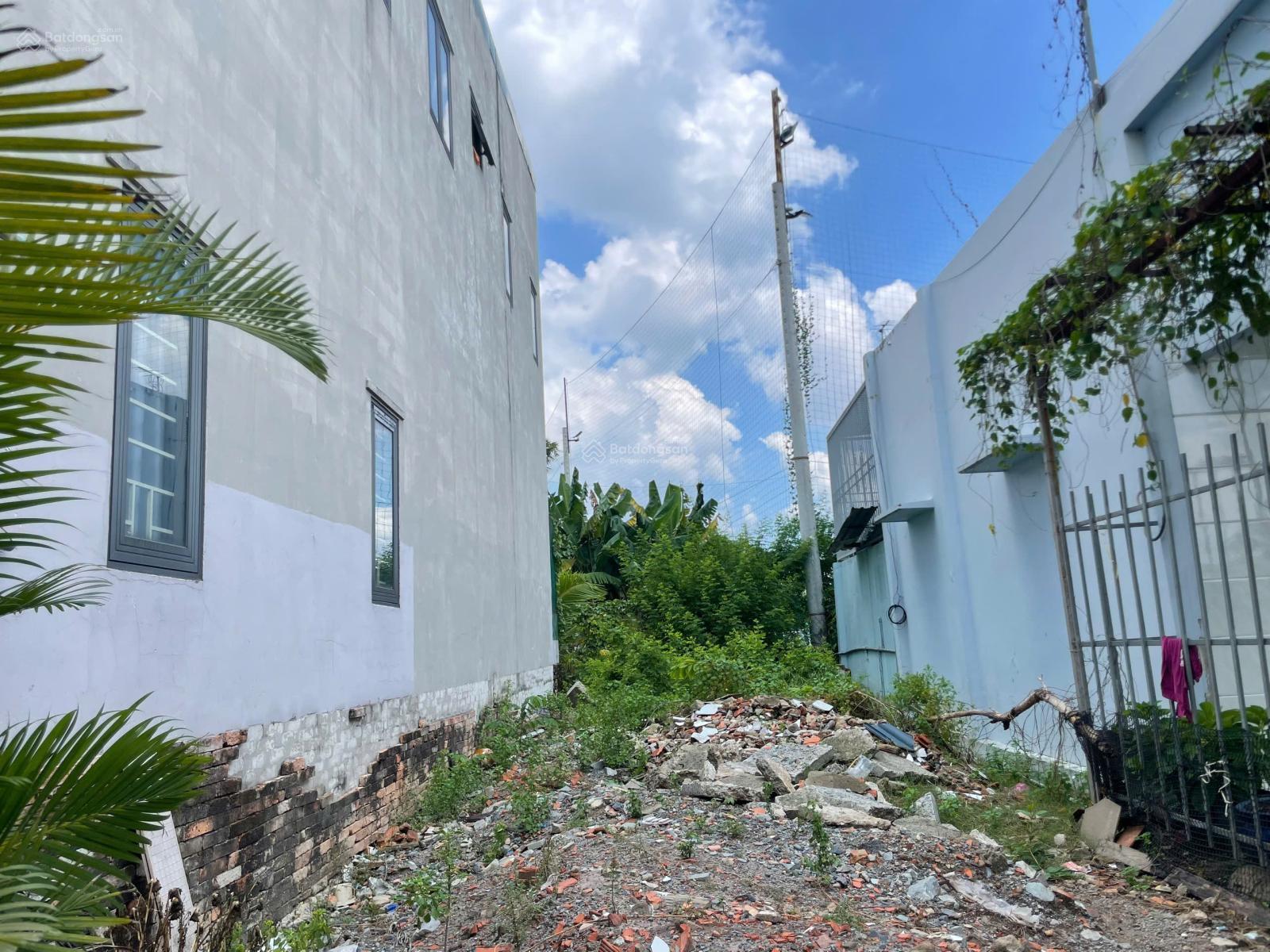 Đất thổ cư hẻm Tân Xuân 1, Hóc Môn, SHR, 4m x 16m, 2.6 tỷ