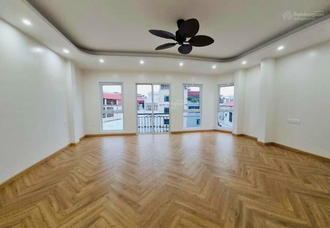 Cho thuê nhanh nhà khu phân lô tại Đào Tấn, DT 60m2 x 7 tầng, có thang máy.Giá thuê chỉ 30tr/tháng