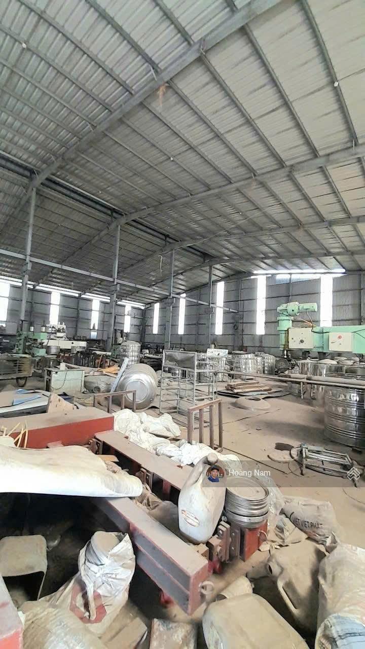Bán xưởng MT Lương Bình Bến Lức. DT 5300m2. Giá tốt