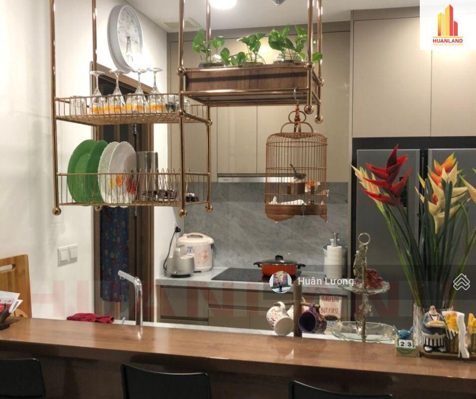 Kẹt tiền cần bán nhiều căn hộ 2PN tại Kingdom 101 Quận 10 đã có sổ hồng, đầy đủ nội thất ở ngay