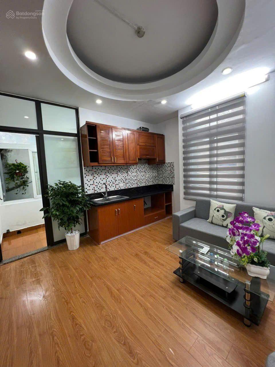 Chung cư mini đình thôn -50m2 - tầng giữa - 2 ngủ thoáng sáng - khu vực sầm uất, lô góc
