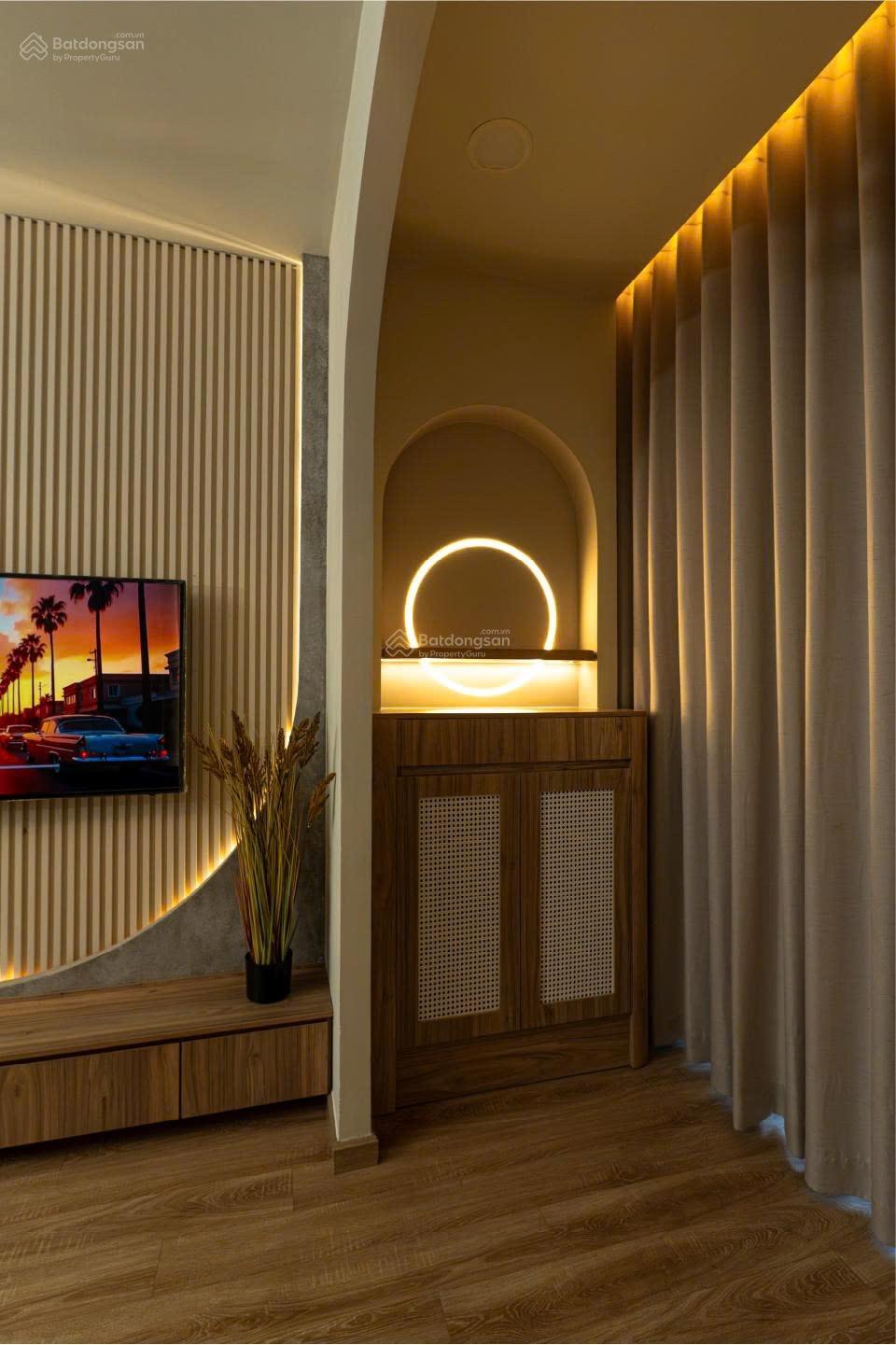 Cho thuê CH 2PN, 2WC, 81m2 tại Kingston Residence, Q.Phú Nhuận, 17 triệu, nhà đẹp. LH: 0933 813 ***