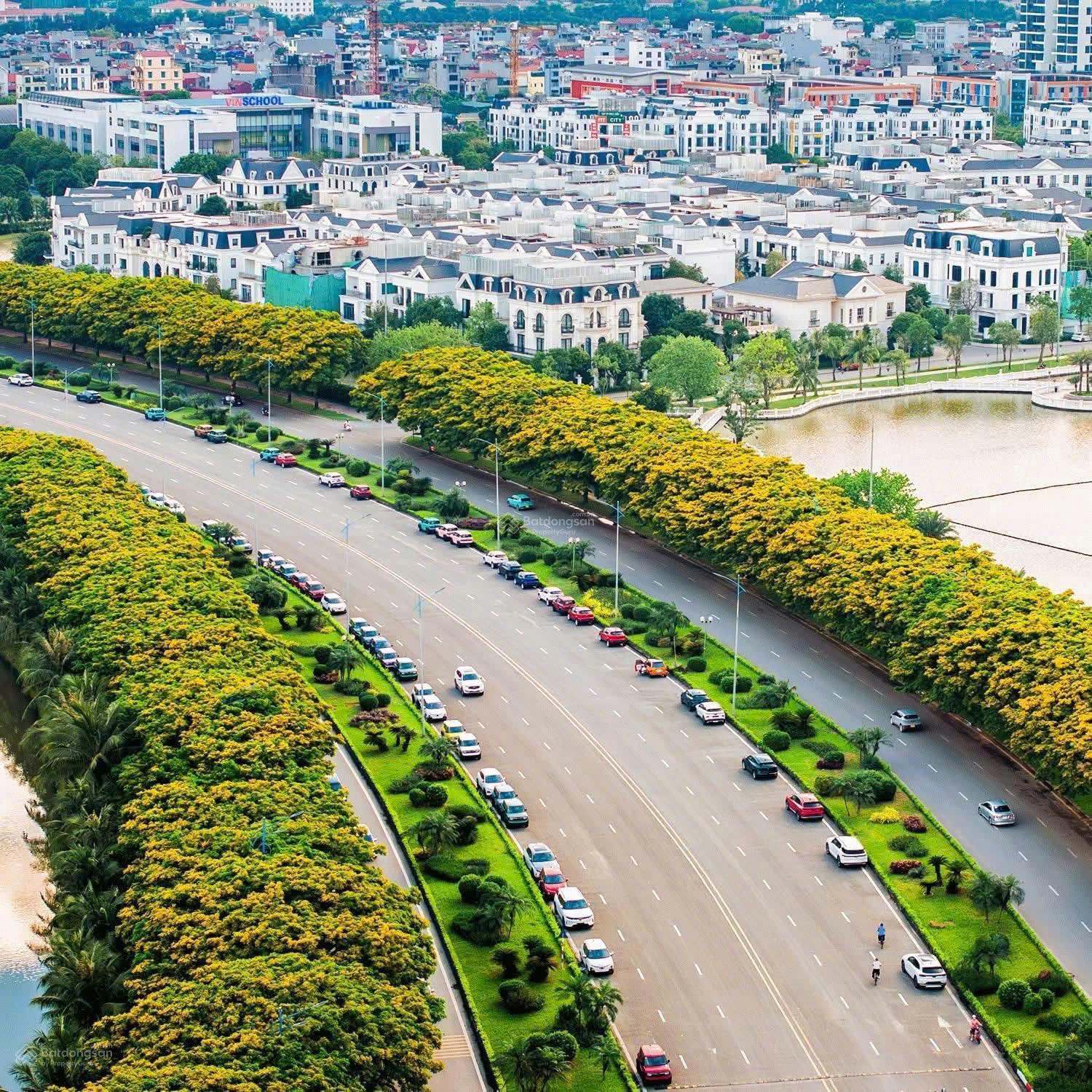Bán nhanh biệt thự song lập Vinhomes Riverside 2, DT 180m2 XD: 100m2. Hoàn thiện thoáng, giá 45 tỷ