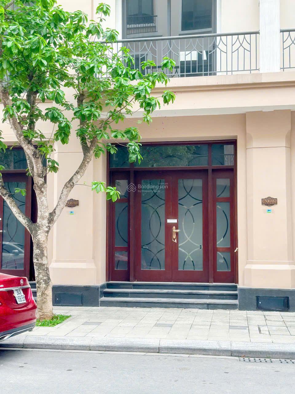 Bán căn Thời Đại Vinhomes Ocean Park 3, 90m2 xẻ khe, hoàn thiện 2 tầng, giá 11.9 tỷ chính chủ Bán căn Thời Đại Vinhomes Ocean Park 3, 90m2 xẻ khe, hoàn thiện 2 tầng, giá 11.9 tỷ chính chủ