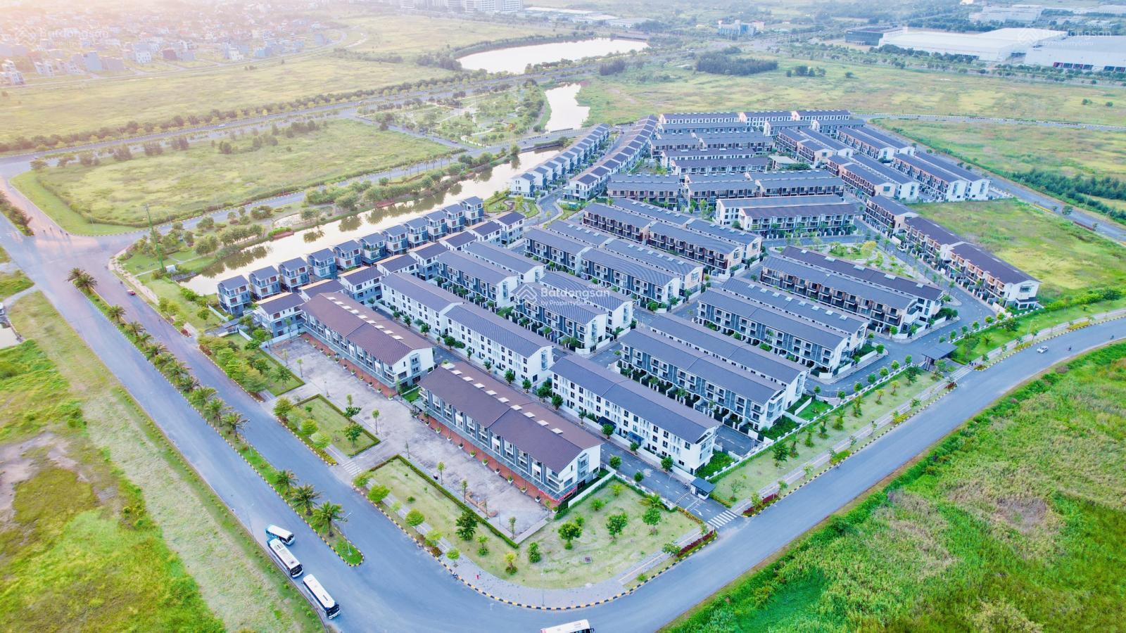 Biệt thự đơn lập 205 m2 view sông đẳng cấp dành cho đại gia phố Cảng, giá chốt 16 tỷ xx