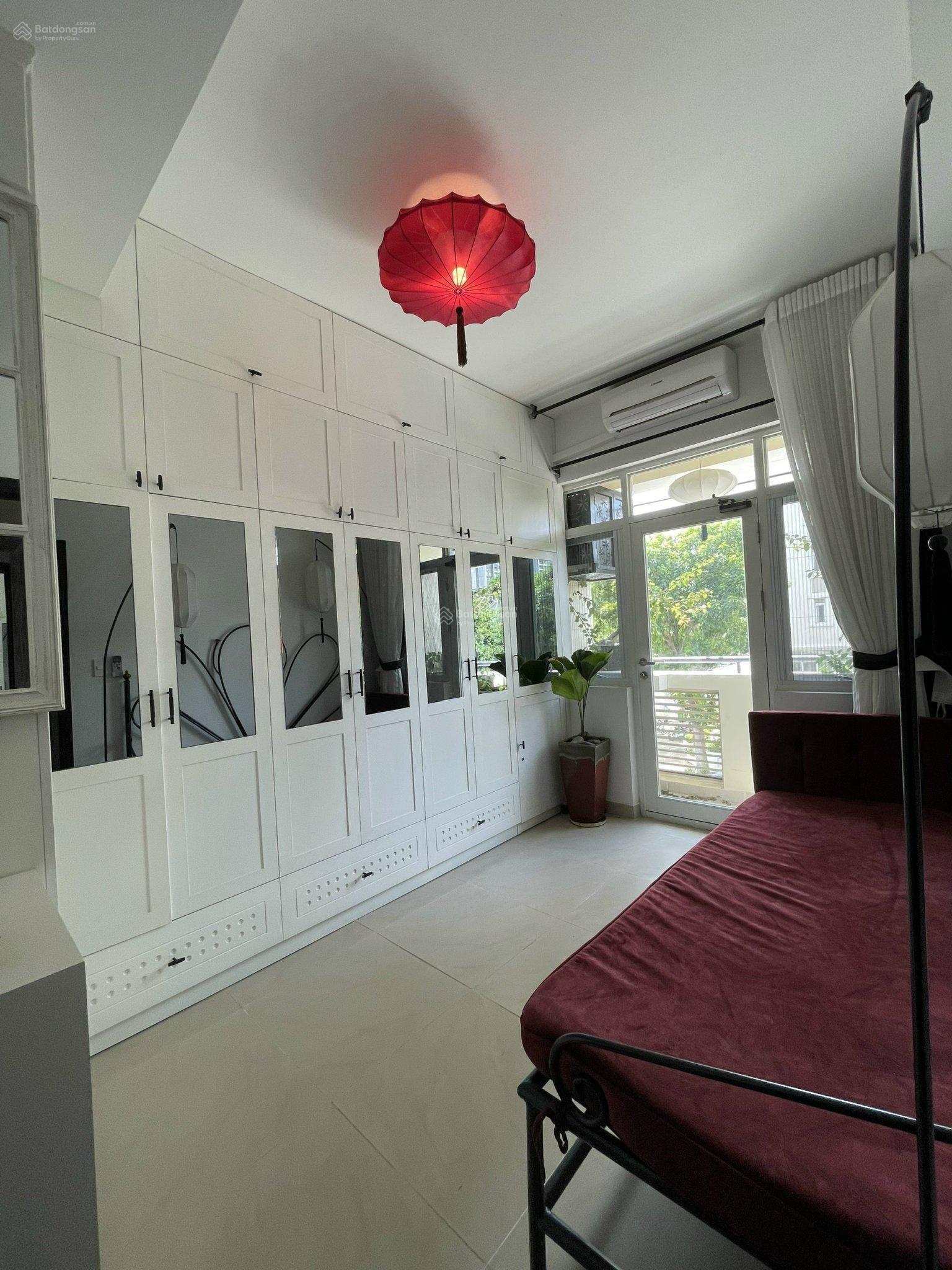 Bán Cảnh Viên 2 - view công viên hướng Đông Bắc - giá 9.5 tỷ có sổ
