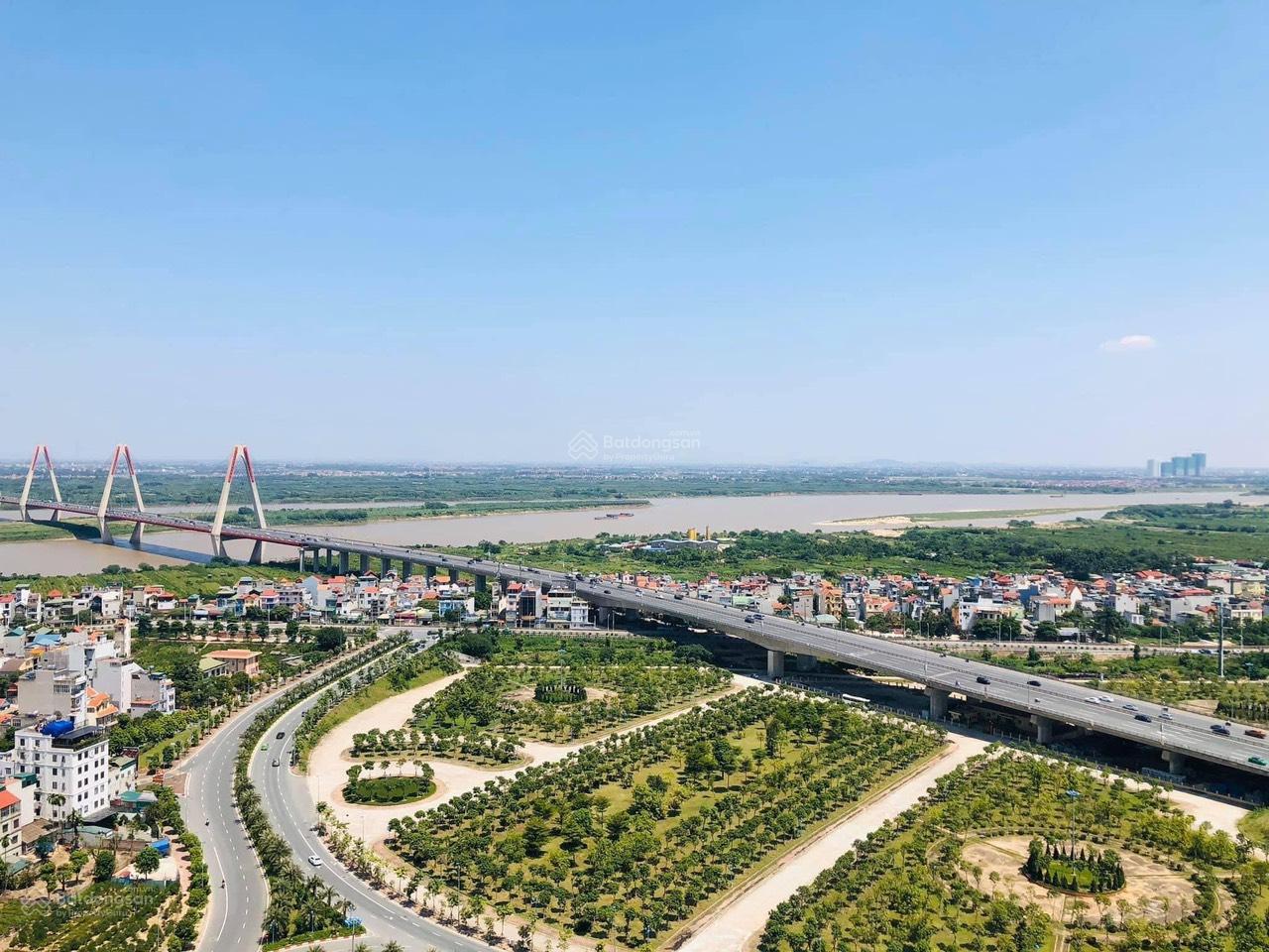 Chính chủ cần bán nhanh căn góc 3PN tòa R3 - 100m2 (sổ nét) view sông Hồng, cầu Nhật Tân