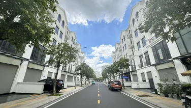 Nhà phố - bán gấp - 162m2 - Manhattan giá bán top 1 toàn khu Vinhomes Grand Park Tháng 6/2025