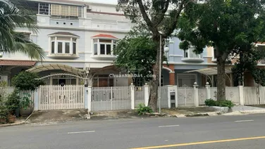 Giá cực tốt! Bán gấp căn Mỹ Giang đường N vị trí siêu đẹp, giá bán 46,5 tỷ. LH 0969 232 *** (Hậu)