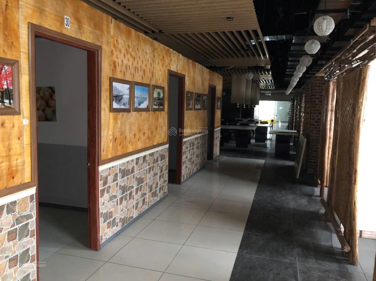 Cho thuê văn phòng Tòa nhà NHS Hào Nam dt 250m2 và 650m2 phù hợp kinh doanh và văn phòng