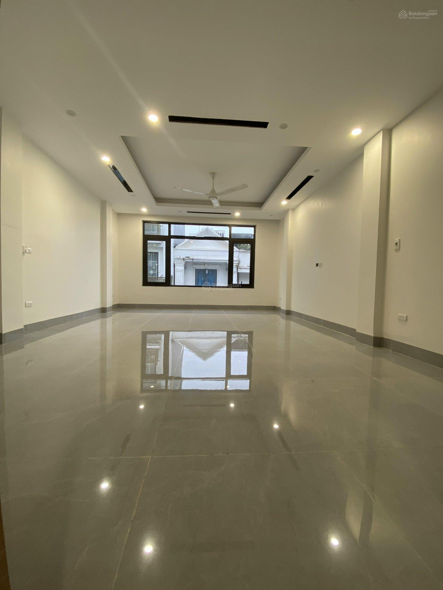 Cho thuê nhà Him Lam Vạn Phúc, HĐ. DT 50m2, 7 tầng, mặt tiền 5m, nhà mới 100%, thông sàn, 25tr/th Cho thuê nhà Him Lam Vạn Phúc, HĐ. DT 50m2, 7 tầng, mặt tiền 5m, nhà mới 100%, thông sàn, 25tr/th