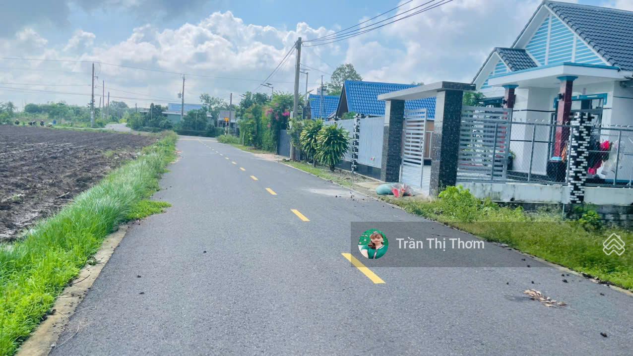 Chính chủ cần bán 490m2 đất nghỉ dưỡng đường Nguyễn Huệ, huyện Long Đất, BRVT