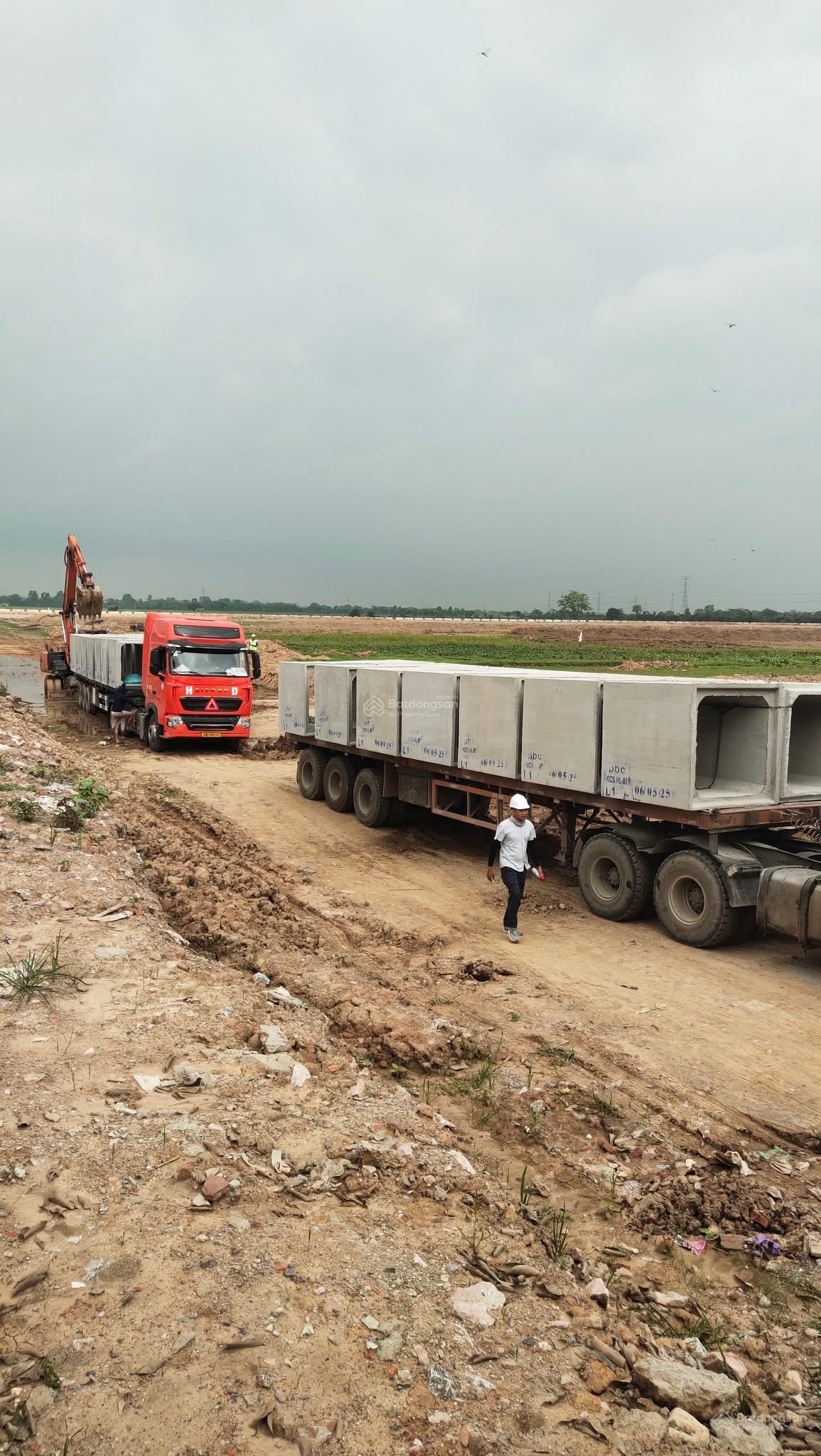 Chính chủ em còn 1 lô Công Nghiệp cạnh bãi đỗ xe giá tốt nhất thị trường, thiện chí có thương lượng
