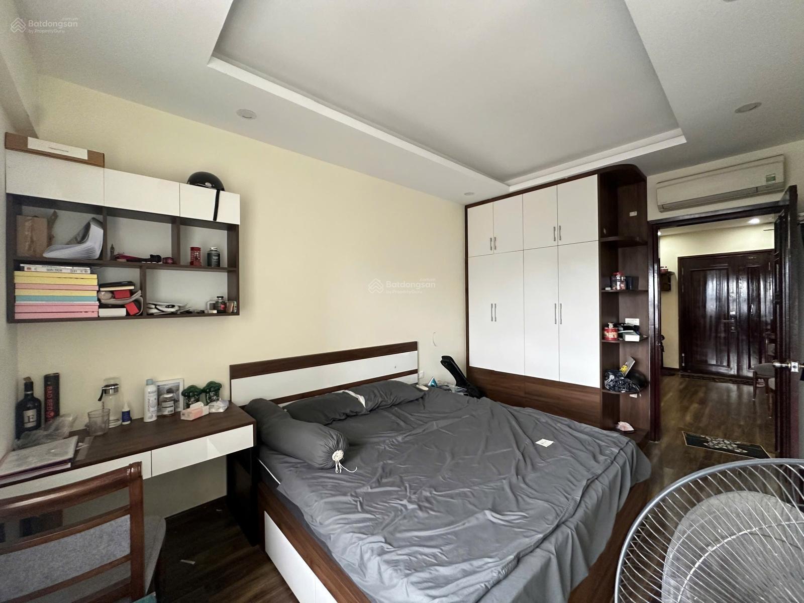 Chính chủ cho thuê căn hộ chung cư 165 Thái Hà, 110m, 3pn, full đồ, 19 tr/th. Lh 0981 545 ***