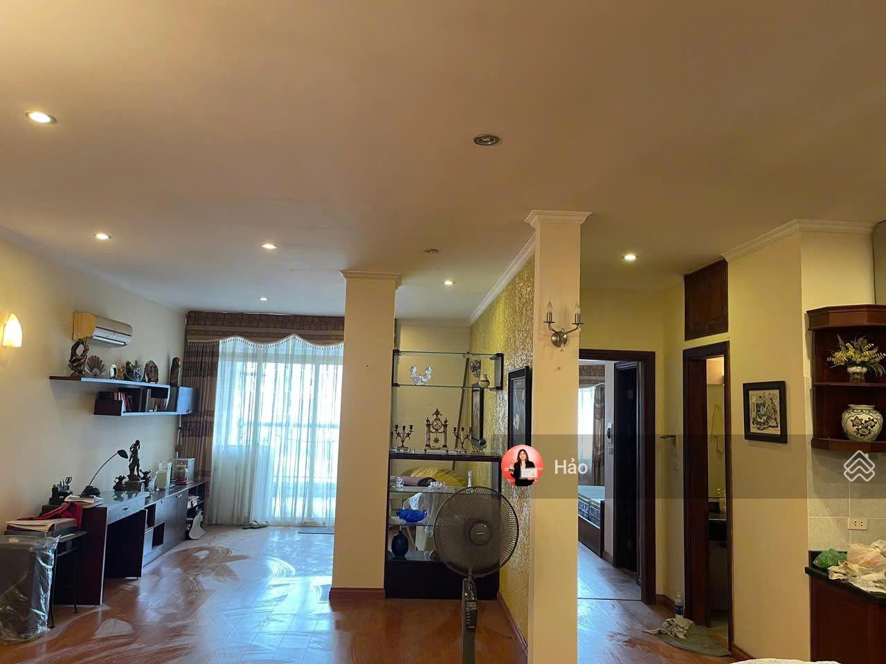 Bán căn hộ chung cư 71 Nguyễn Chí Thanh -Vườn Xuân. dt 94m2, 2PN,2VS. Giá 7.6 tỷ. tầng cao, thoáng