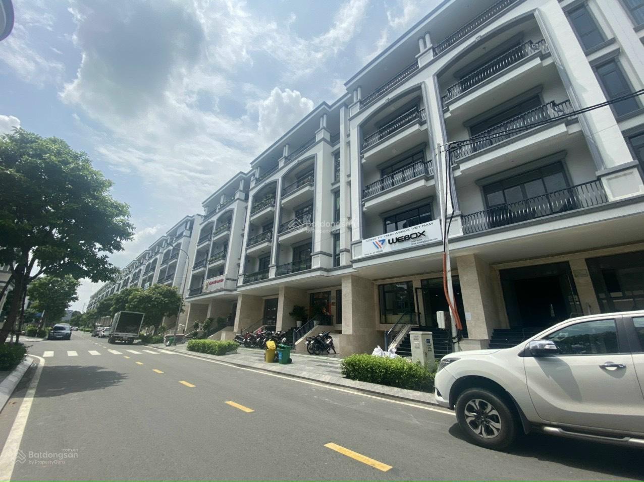 Hot! Chính chủ gửi bán nhà thô kế trung tâm thương mại 7x20m, Hầm + 4 lầu giá 28.8tỷ Vạn Phúc City
