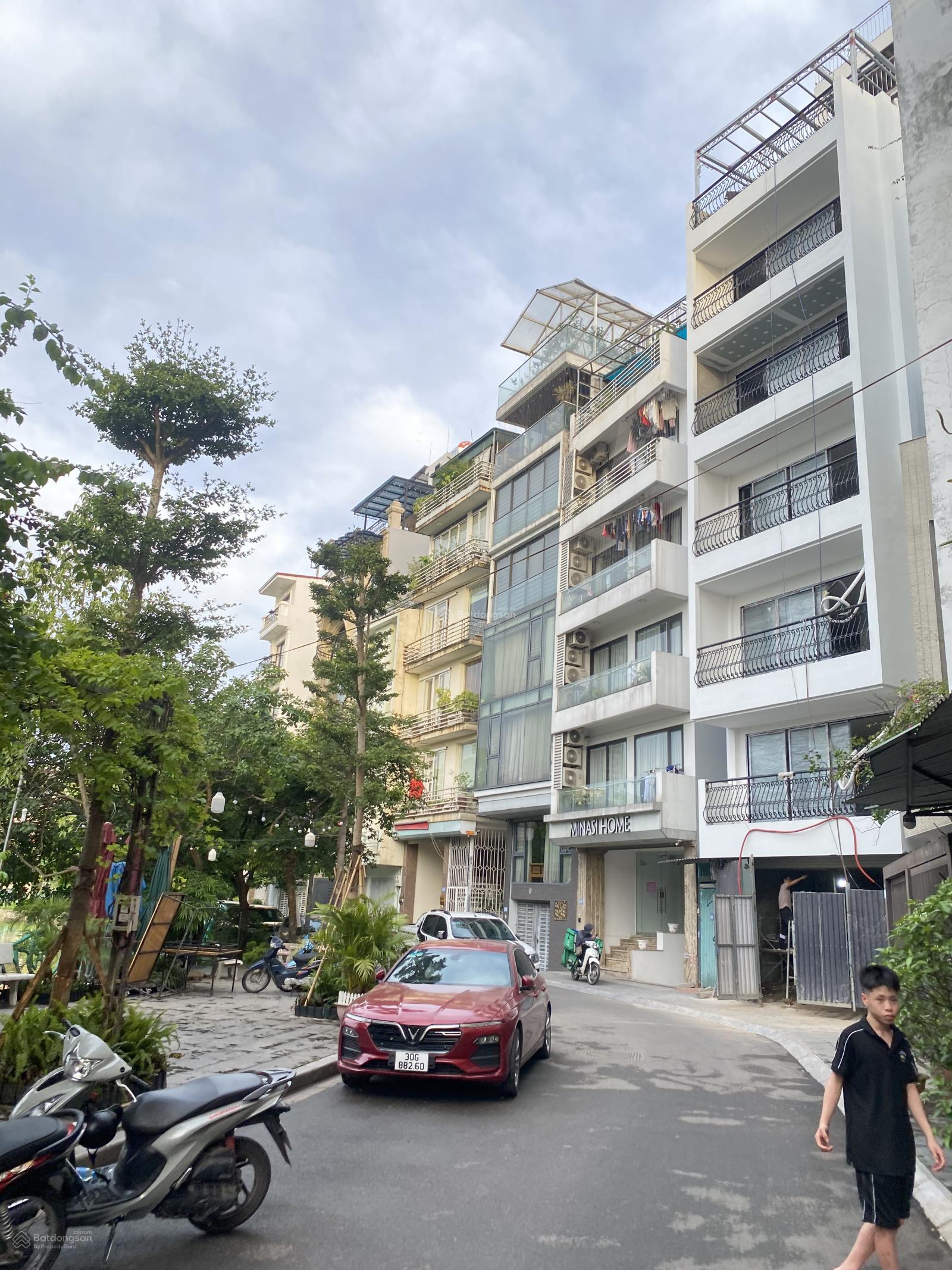Biệt thự sân vườn ô tô phố Yên Hoa -Hồ Tây cách 1 nhà ra phố DT 165m2 - MT 11m giá đầu tư 50 tỷ Biệt thự sân vườn ô tô phố Yên Hoa -Hồ Tây cách 1 nhà ra phố DT 165m2 - MT 11m giá đầu tư 50 tỷ