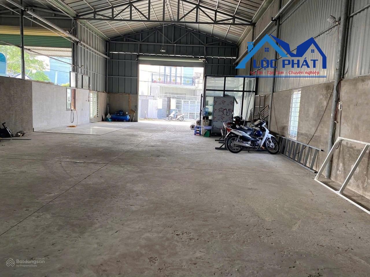 Cho thuê kho xưởng 400m2 giá 16 triệu. P. Trảng Dài - Biên Hòa - Đồng Nai 0937 980 ***
