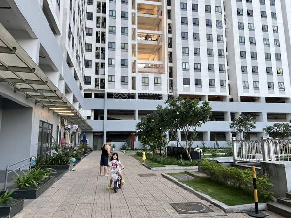 Bán gấp căn hộ chung cư Marina Tower P Vĩnh Phú TP Thuận An Bình Dương, 72m2 2PN - 2WC giá 28tr/m2 Bán gấp căn hộ chung cư Marina Tower P Vĩnh Phú TP Thuận An Bình Dương, 72m2 2PN - 2WC giá 28tr/m2