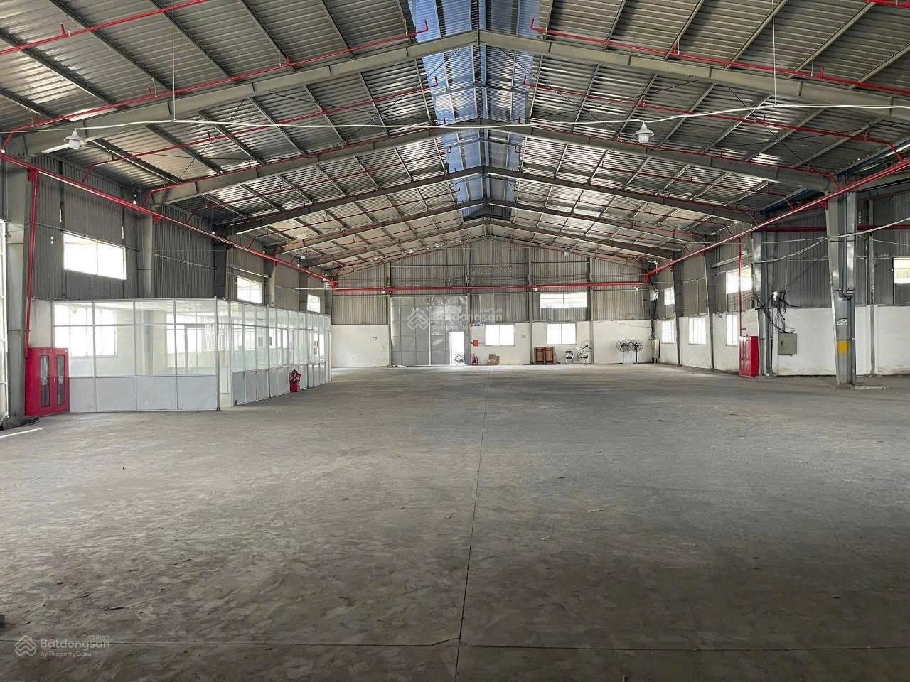 Cho thuê kho xưởng 2200m2 QL 1A, Bình Chiểu, Thủ Đức gần chợ đầu mối Thủ Đức