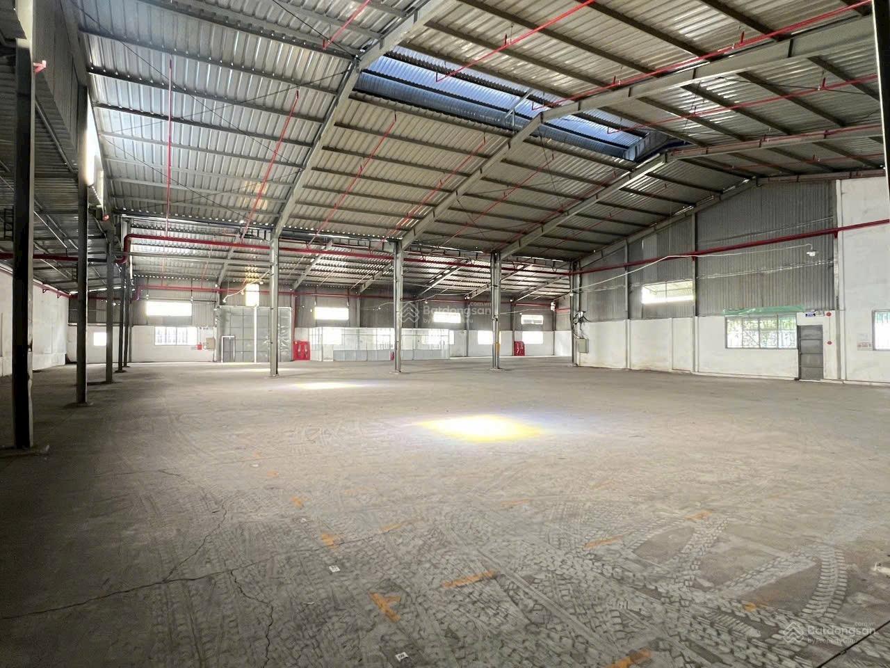 Cho thuê kho xưởng 2200m2 QL 1A, Bình Chiểu, Thủ Đức gần chợ đầu mối Thủ Đức