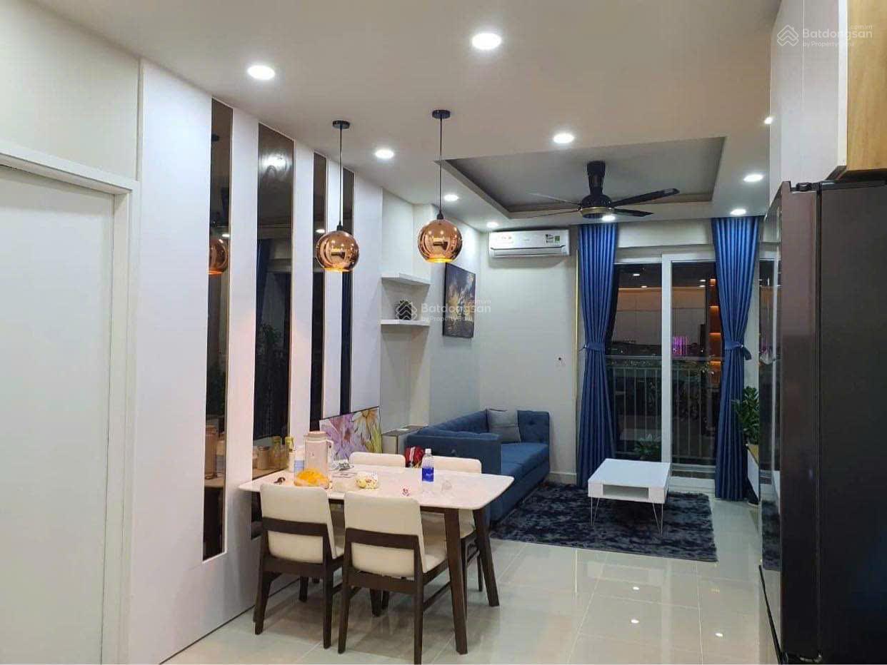 chính chủ Cho thuê căn hộ the partk . 74m 2pn 2wc full nội thất , nhà đẹp. lầu cao thoáng mát.
