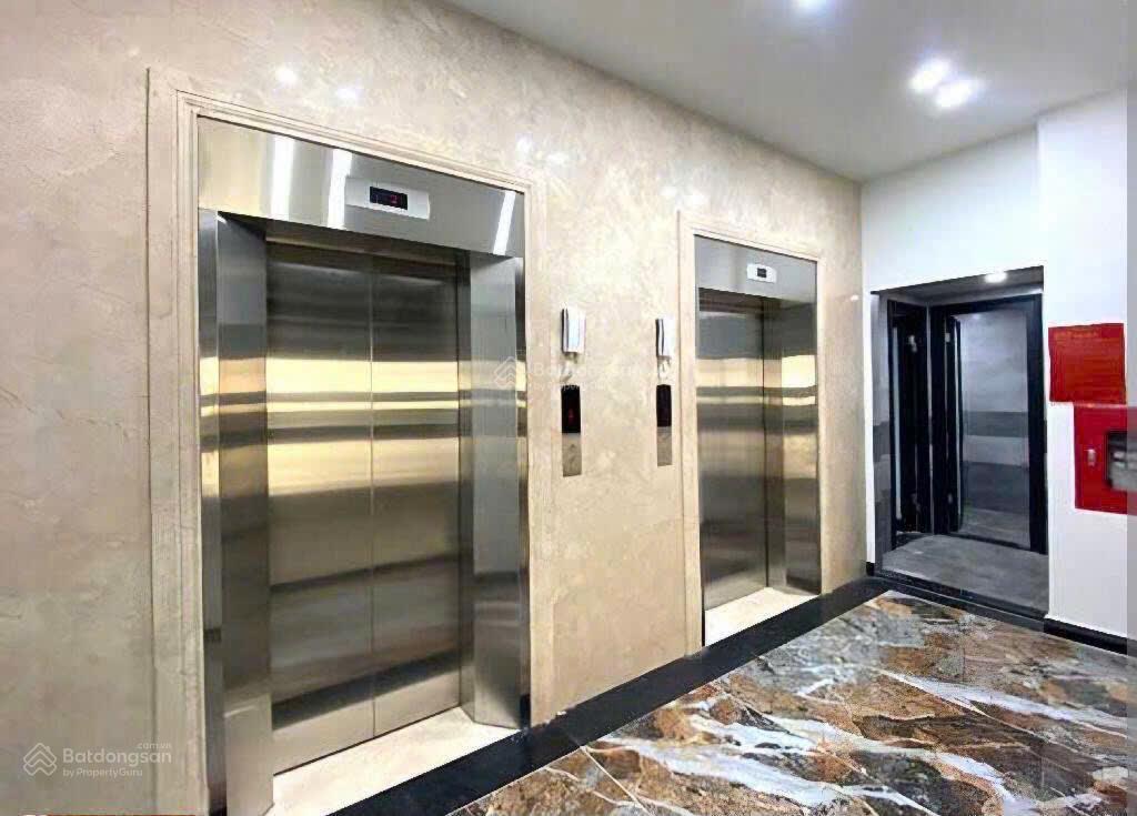 Bán tòa nhà mặt phố Đức Diễn - 290m2 - vỉa hè rộng - kinh doanh