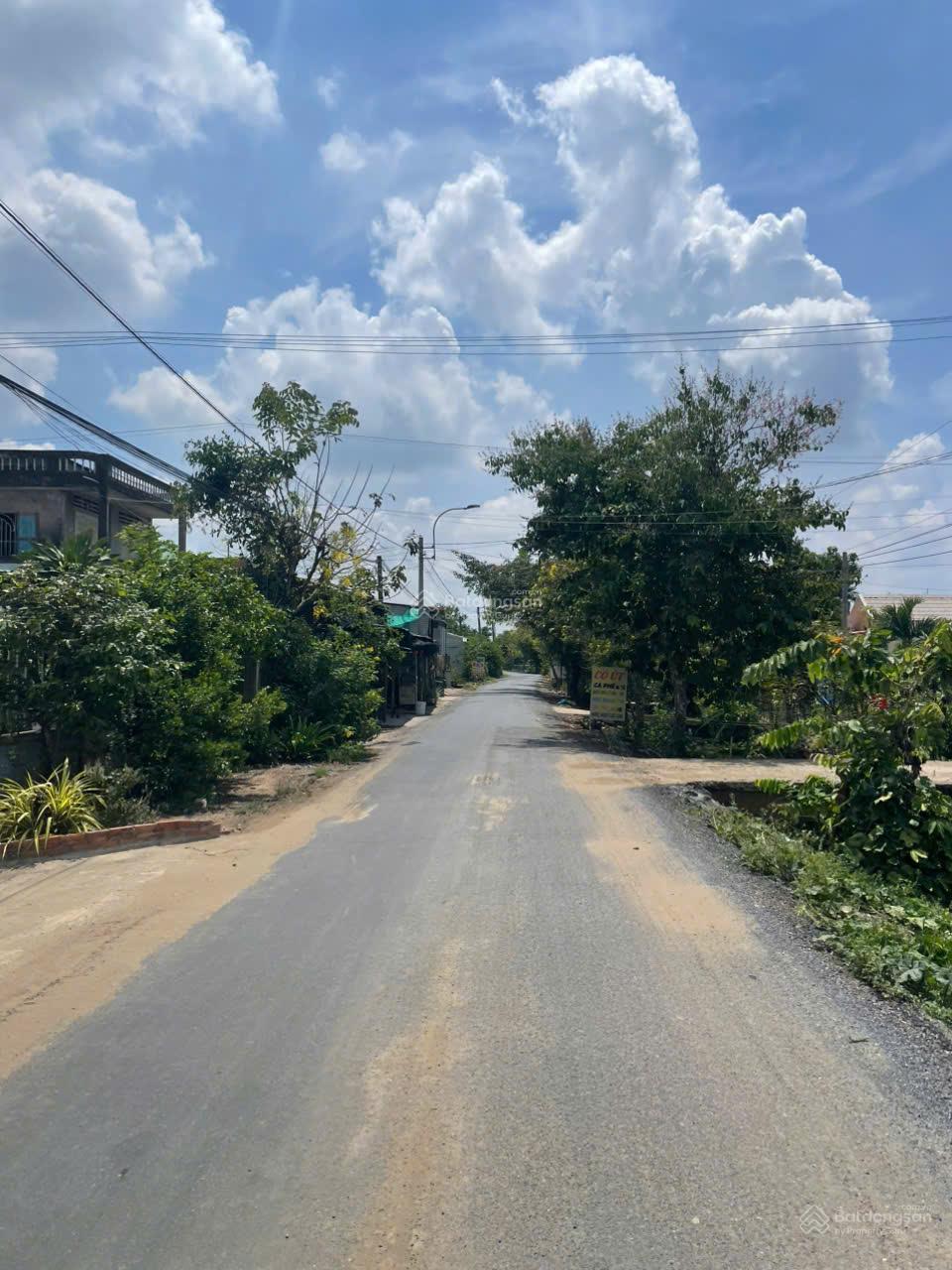 Chính chủ gửi 501m2 đất, đường xe hơi tới đất, cách trường học 200m, giá rẻ