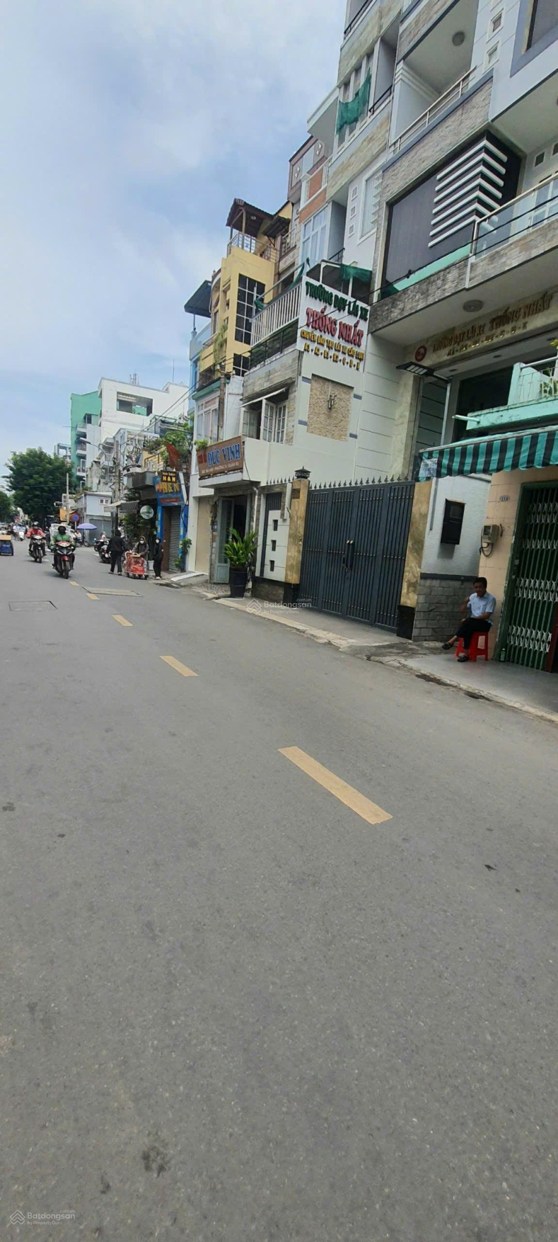 Siêu Phẩm! Nhà 2MT đường trước & sau Q10 - 5 tầng - 4.3 x 20m (CN 63m2) - Nhà mới - Giá 24.5 tỷ Siêu Phẩm! Nhà 2MT đường trước & sau Q10 - 5 tầng - 4.3 x 20m (CN 63m2) - Nhà mới - Giá 24.5 tỷ