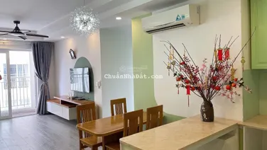 Cho thuê căn 3 phòng chung cư Vũng Tàu Melody. Giá 11 triệu/ tháng. Lh e Yến 0792 366 ***