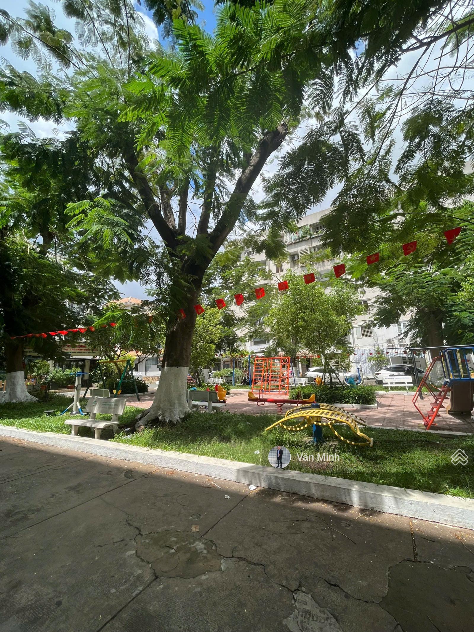 Bán Căn Hộ Tầng Trệt Chung Cư 43 Hồ Văn Huê Phường 9 Phú Nhuận 3,4x8m 1 trệt 1 lửng 2WC 1PN Master