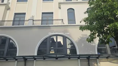 Bán Shop 2 mặt tiền Vinhomes Ocp2 căn Shop Sao Biển. Đối diện sân gofl và chung cư 2 Năm Thắng 40%