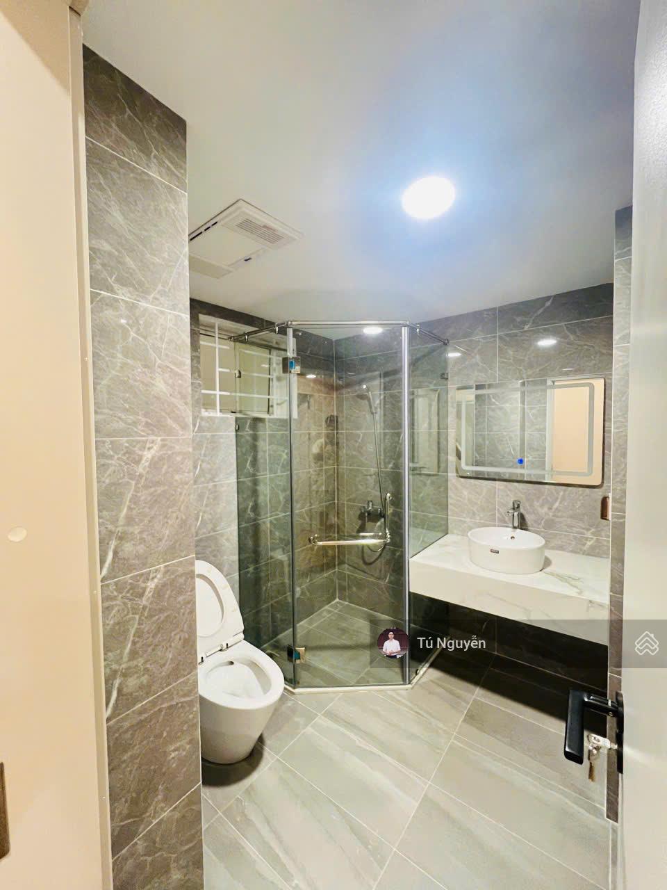 Chính chủ bán giá thật căn 3 phòng ngủ 82m2 C14 Bắc Hà - Tố Hữu. Giá 5.88 tỷ