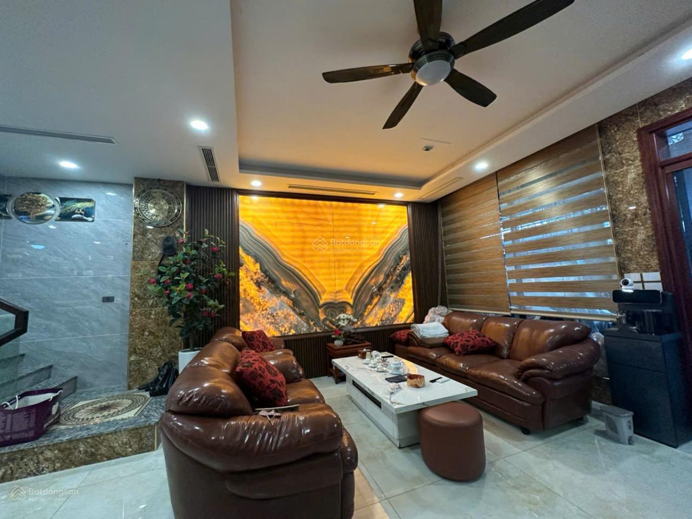BÁN NHÀ MẶT PHỐ VIP HÀO NAM , 96m , 6 tầng , giá chỉ 45 TỶ , vỉa hè rộng kinh doanh đỉnh , sổ đỏ