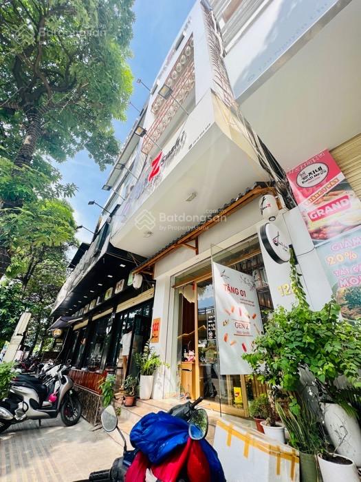 Chủ cần bán bán nhà mặt phố vip Nguyễn Chí Thanh, 165m2, giá chỉ 55 tỷ, 2 mặt tiền, sổ đỏ nở hậu Chủ cần bán bán nhà mặt phố vip Nguyễn Chí Thanh, 165m2, giá chỉ 55 tỷ, 2 mặt tiền, sổ đỏ nở hậu