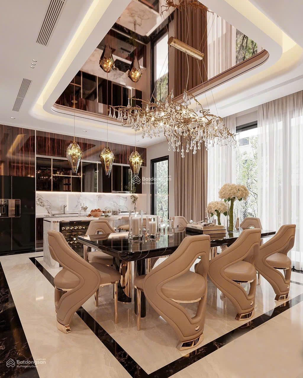 Bán tòa nhà mặt phố Lạc Long Quân, Tây Hồ- 7 tầng thang máy- Có hầm- gần Hồ Tây, 2 thoáng