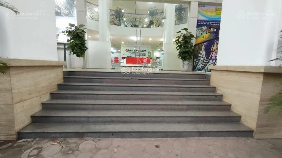 Bán tòa văn phòng mặt phố Yên Lãng - Đống Đa - Hà Nội, 406m2 x 10 tầng x MT 12m giá 230 tỷ