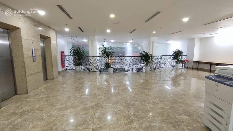 Bán tòa văn phòng mặt phố Yên Lãng - Đống Đa - Hà Nội, 406m2 x 10 tầng x MT 12m giá 230 tỷ