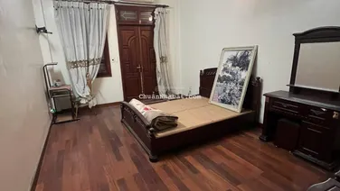 Cần bán gấp nhà phố Trịnh Đình Cửu, gần phố, mặt ngõ kinh doanh, lô góc, nhà đẹp