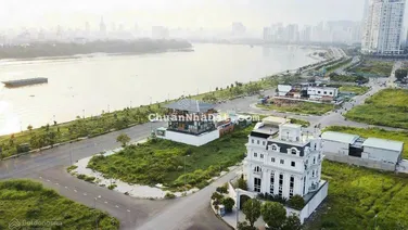 Cần bán nhanh đất biệt thự dự án Huy Hoàng vị trí đẹp đối diện công viên DT 15x20m giá rẻ 175tr/m