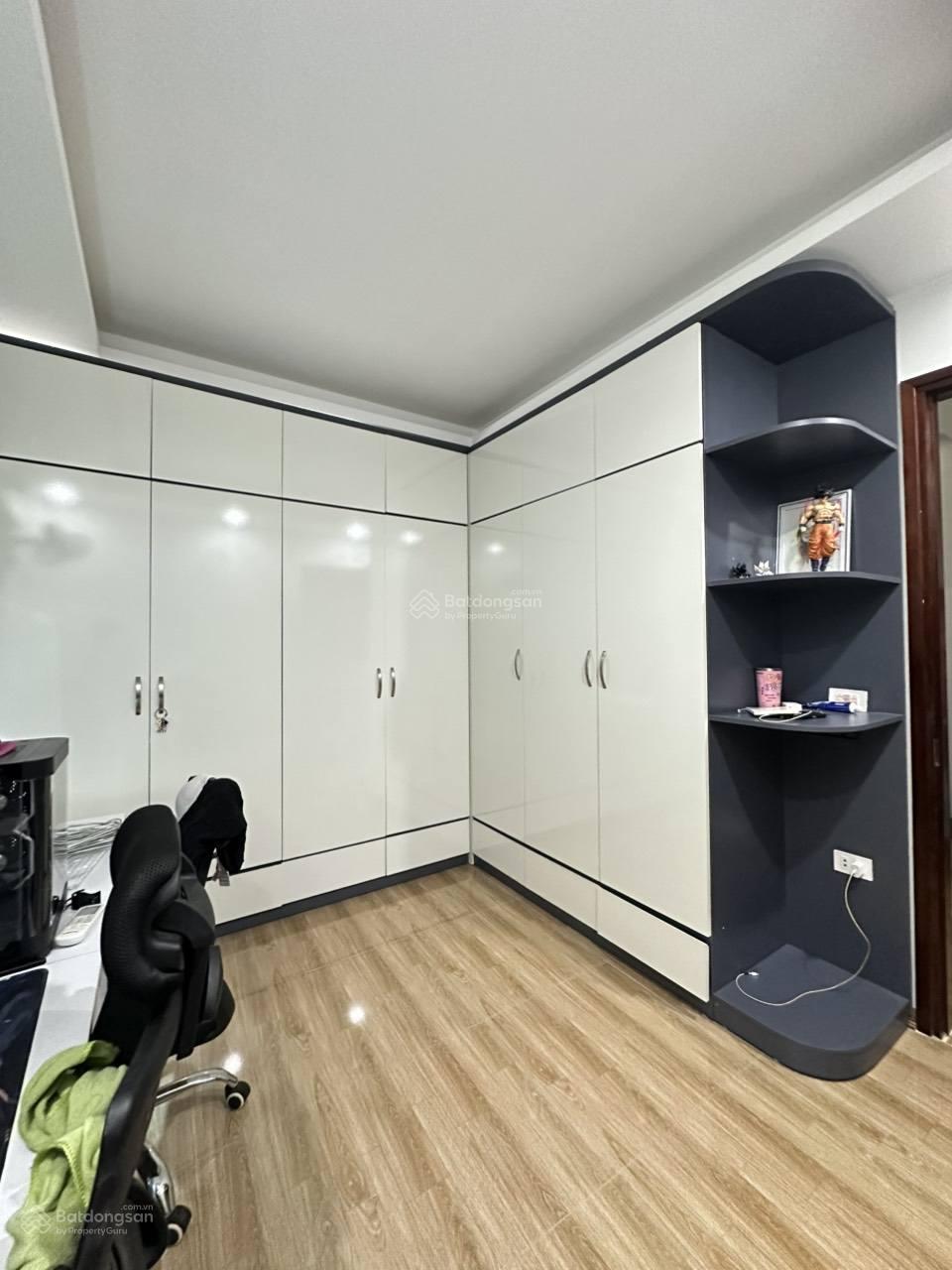 Hot hot chủ cần tiền muốn bán gấp căn nhà 39m2, 4 tầng, Vân Canh