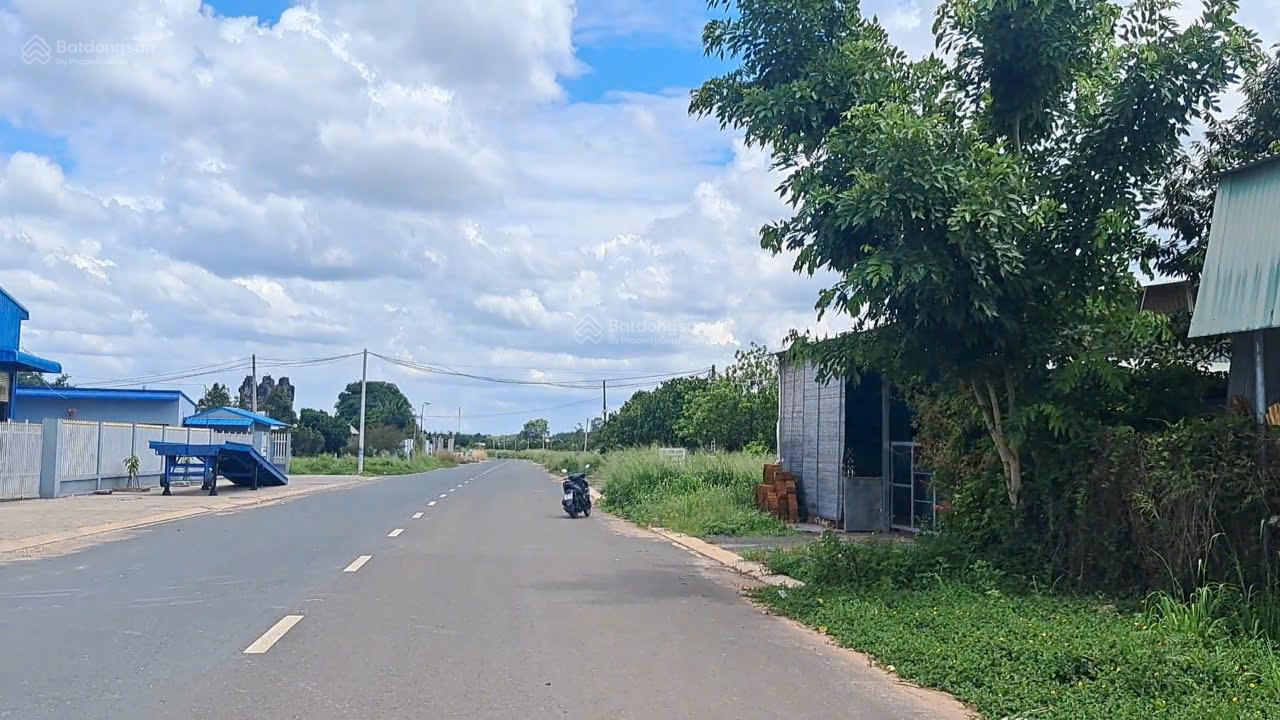 Đất MT P. Minh Hưng, 800tr CC ngay