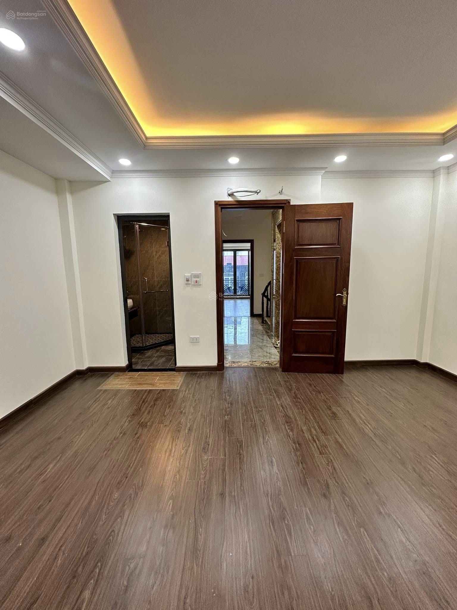 Nhà đẹp như hình - xây mới. Phân lô - ô tô - phố Nguyễn Văn Huyên, 55m2 7 tầng thang máy. MT: 5m