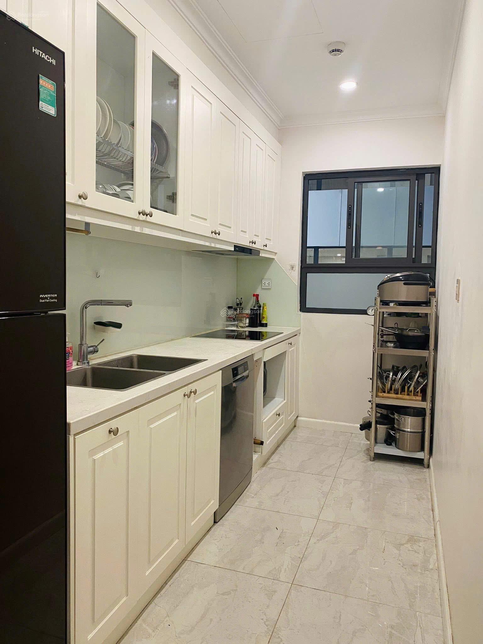 Bán căn hộ 2 ngủ, 2wc, DT 80m2 - 6.8 tỷ (full đồ + sổ) sát vườn treo SS Riverside. LH 0966 286 ***